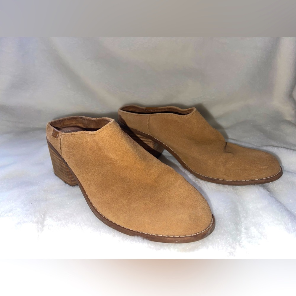 Toms Tan Suede Mules